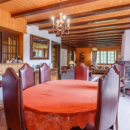 6br Chalet In Area Of *